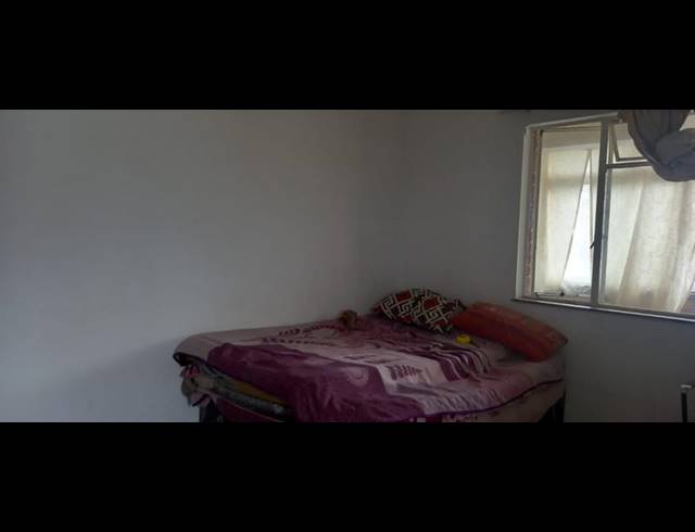 2 BEDROOM APARTMENT FOR SALE IN GLENWOOD